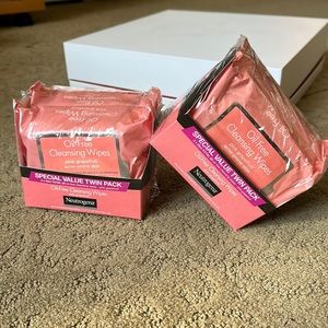 NIB Neutrogena Pink Grapefruit Oil-Free Cleansing Wipes Twin Packs (2)